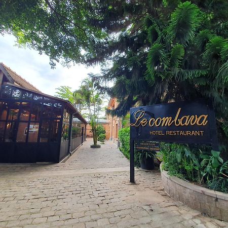 Hotel Restaurant Le Combava アンタナナリボ エクステリア 写真